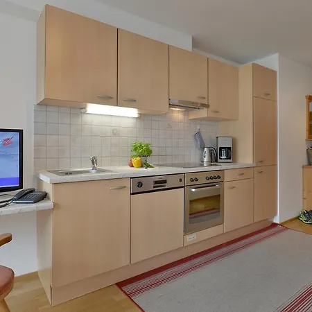 Ferienwohnungen Haus Der Mitte Mayrhofen Room photo